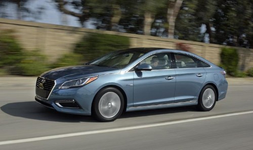 2016 Hyundai Sonata Hybrid: Top 10 Technology Features for Hyundai's Hi-Tech Hybrid