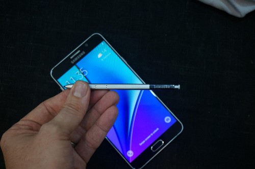 Samsung Galaxy Note 5 Pen Stuck? There's A Free And Simple Way To Get It Out Again