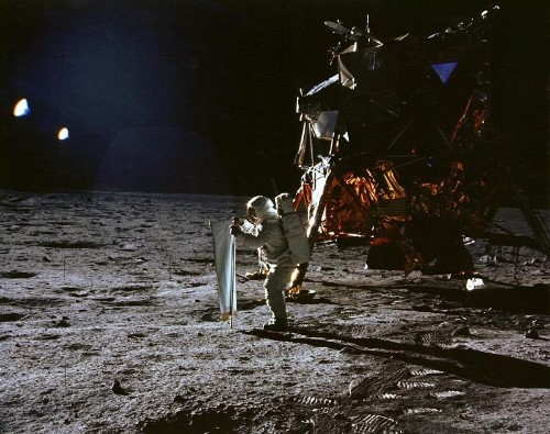 Here's Your Proof That We Landed On The Moon, Steph Curry