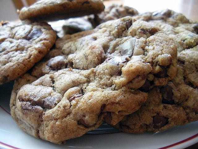 Four-Ingredient Chocolate Chip Cookies As Nutritious As Your Breakfast Cereal