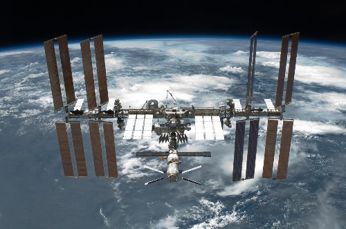 How The Taste Of Scotch Changes When It's Aged In Space