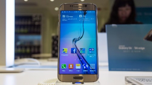 Samsung Galaxy S6 Edge Still Can't Keep Up With iPhone's Massive Profit Margins