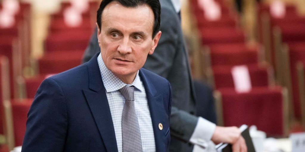 Under fire, AstraZeneca CEO defends transparency of COVID-19 vaccine trials