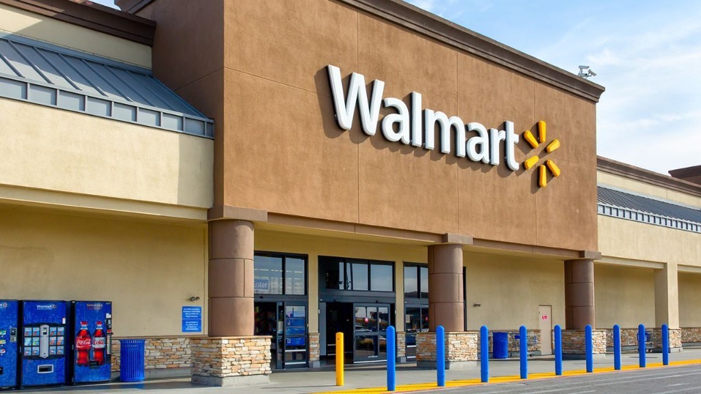 Walmart reopening stores damaged by looting in Chicago
