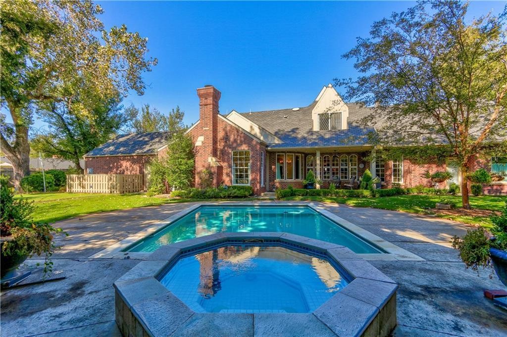 What kind of homes you can get in these 10 cities with $700K or more - cover