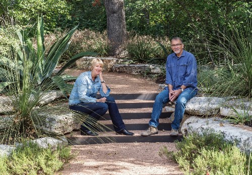 Curb Appeal: 10 Landscaping Ideas for a Low-Water Garden