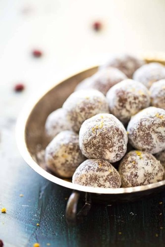 33 Energy Bites for On-the-Go Snacking