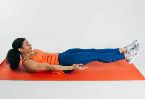 The Perfect Morning Workout If You're Not a Morning Person