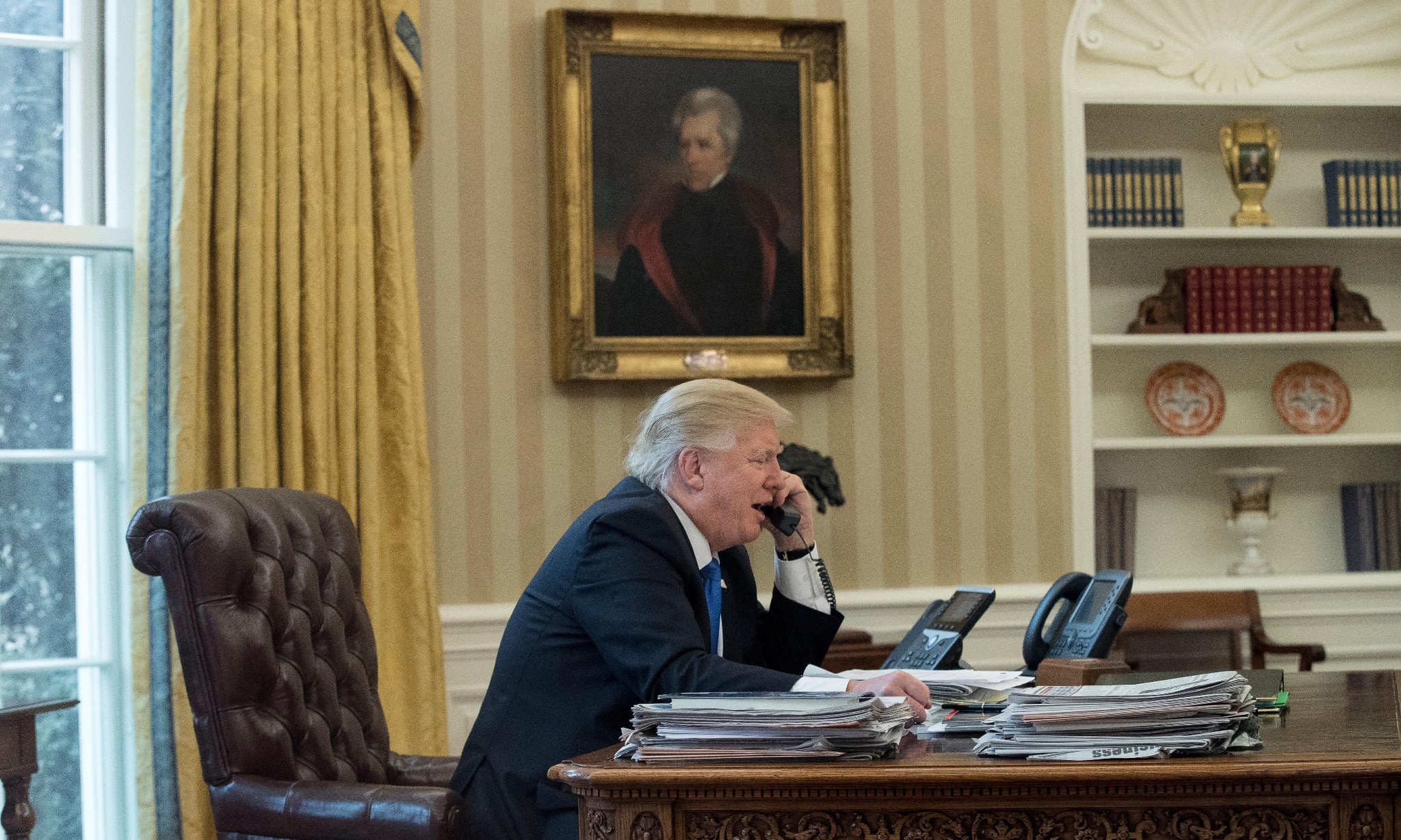 White House pours cold water on Trump's support for gun control