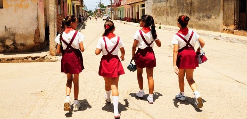 50 Captivating Photos Of Girls Going To School Around The World