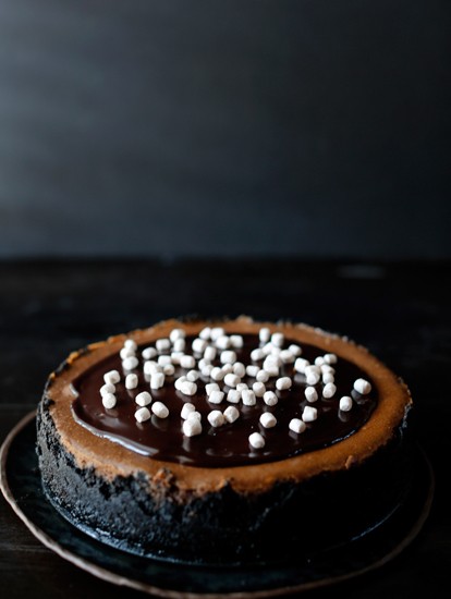 Winter Wonderful Hot Chocolate Cheesecake