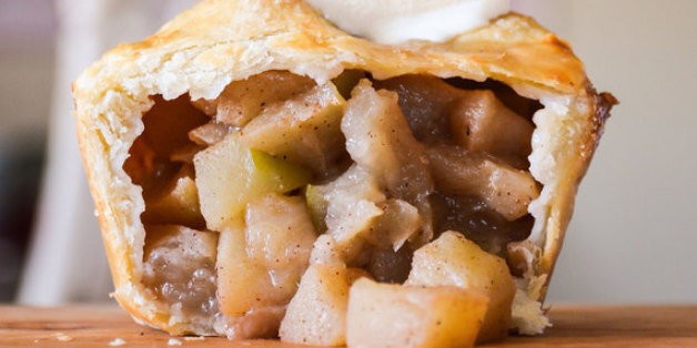 Repurpose That Muffin Tin to Make the Perfect Apple Pie | HuffPost Life