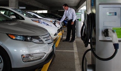 In San Diego and Elsewhere, Cleaner Driving and Cleaner Air within Sight