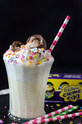 Beautiful Boozy Cadbury Creme Egg Milkshakes!