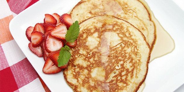 Lemon Souffle Pancakes With Strawberries | HuffPost Life