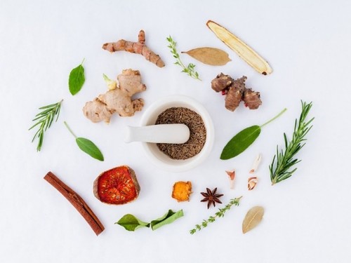 10 Foods To Eat For A Bloat-Free Life