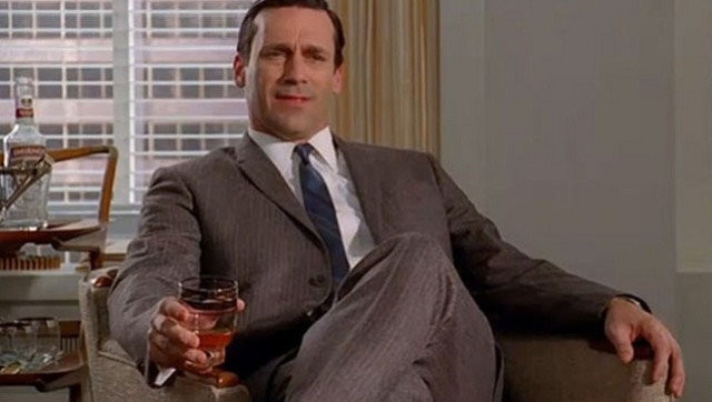 6 Ways to Drink Like Don Draper for the Mad Men Premiere