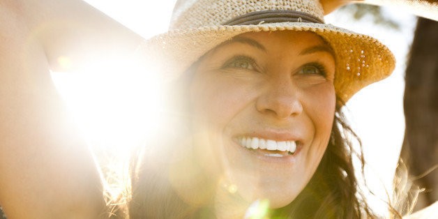 Sunshine & Happiness Study Links Time Outdoors To Improved Mood