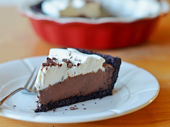 Pumpkin Pie, Pavlova & More: 15 Fabulous Thanksgiving Desserts