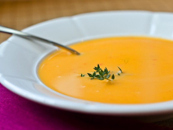 6 Simple and Satisfying Purᅢᄅed Soups