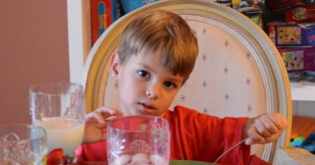 End Mealtime Battles Forever With These 5 Simple Words