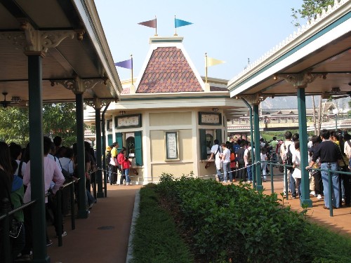 15 Things You Didn't Know About Disneyland