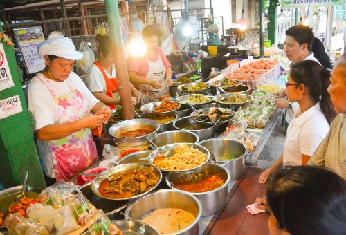 The 5 Best Street Eats in Bangkok