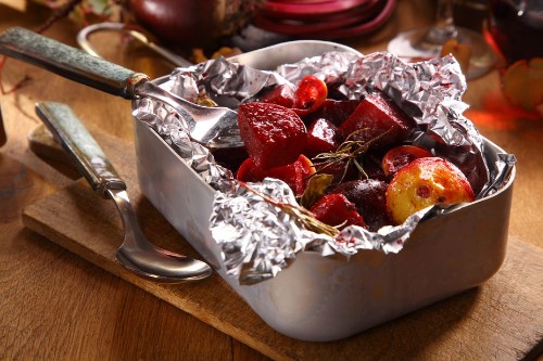 Why You Shouldn't Wrap Your Food in Aluminium Foil Before Cooking It