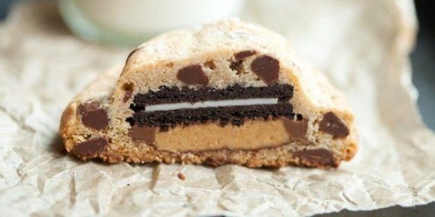 Amazing Super Stuffed Chocolate Chip Cookies