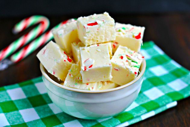 Make Homemade Candy Cane Fudge Like a Boss