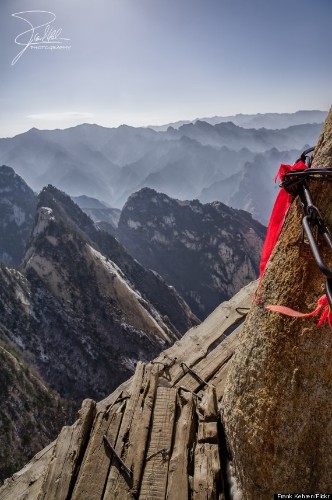 Mount Huashan Is One Of The Most Dangerous, Terrifying Hikes In The World