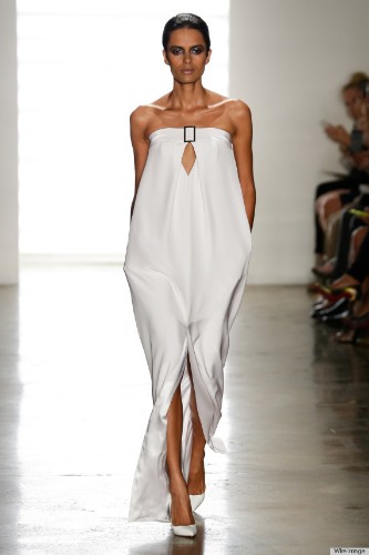 Fashion Week Look Of The Day: Cushnie Et Ochs Delivers On Sex Appeal (PHOTO)