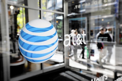AT&T stumbles in helping customer with $24,000 phone bill
