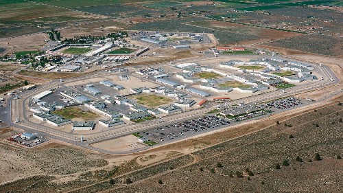 Prison riot leaves several inmates in hospital - Los Angeles Times