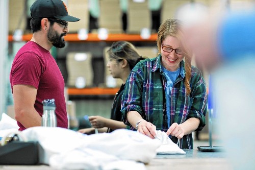 Contractors become employees as start-ups solidify a business model - Los Angeles Times