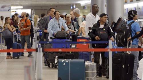 Four airlines fined for giving inaccurate compensation information - Los Angeles Times