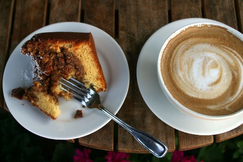 6 coffeecake recipes that give you a reason to wake up in the morning - Los Angeles Times