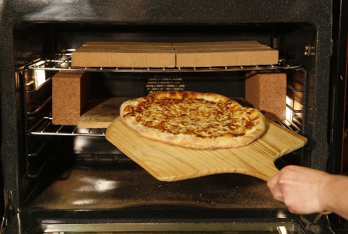 Weekend project: Homemade pizza... in your own DIY brick oven