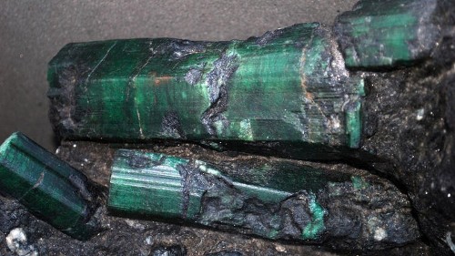 Federal judge halts release of massive Brazilian emerald