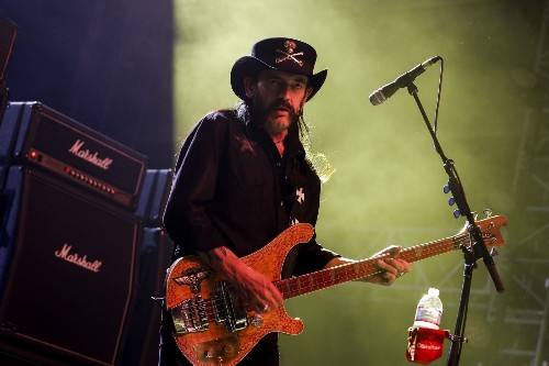 Motorhead fan suffered brain injury from headbanging, report says