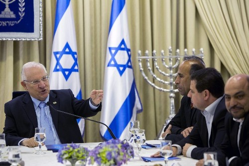 Israel's president begins meetings that will lead to new government