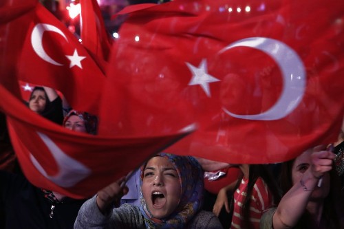 Turkey plans to release 38,000 prisoners to make space for coup plotters in jails