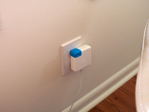 Review: Ten One Design's Clever 'Blockhead' Allows MacBook and iPad Chargers to Fit Behind Furniture