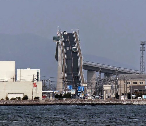 Incredibly Steep Bridge in Japan Looks Like a Thrilling Roller Coaster for Drivers