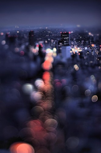 Magical Tokyo Cityscapes Seen Through Colorful Bokeh