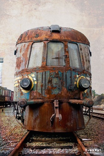 Haunting Photos Explore the Once-Luxurious Interior of an Abandoned Orient Express Train