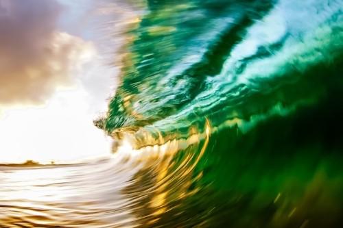 My Modern Shop Spotlight – Kenji Croman’s Breathtaking Wave Photography