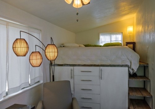 Architect Bypasses Mortgage Payments, Builds a Tiny Home