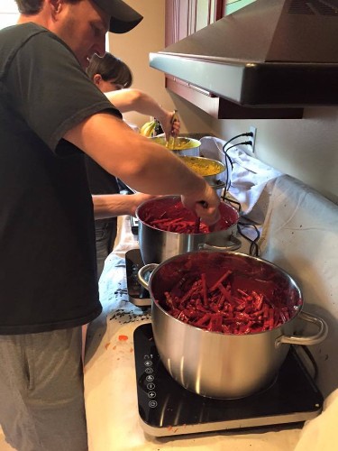 Thoughtful Dad Finds the Perfect Way to Repurpose Restaurants’ Leftover Crayons