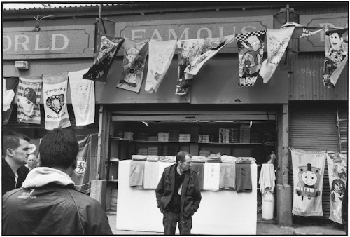 Elliott Erwitt Shares 12 Priceless Street Photography Tips
